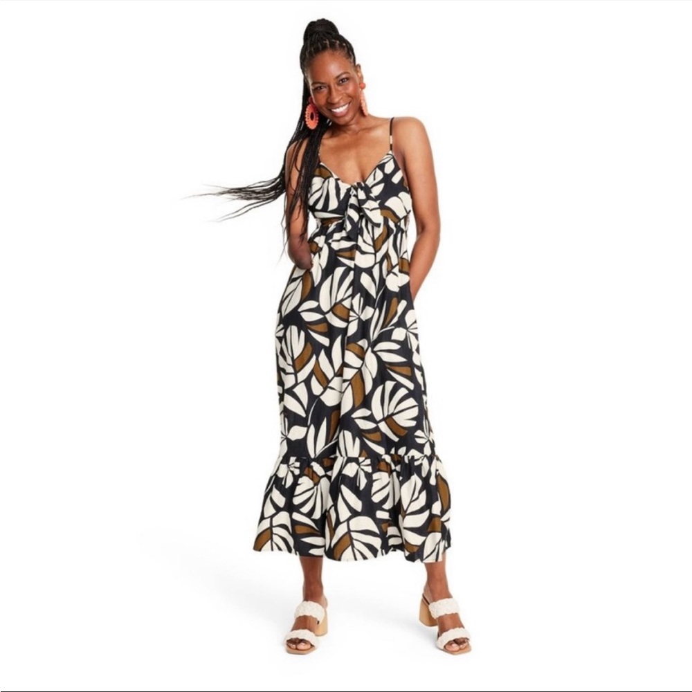 Spaghetti‑Strap Floral Print Midi Dress in Black & Cream